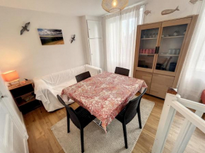 Duplex Atypique avec Terrasse à 400m de la Plage et du Centre - FR-1-361-333